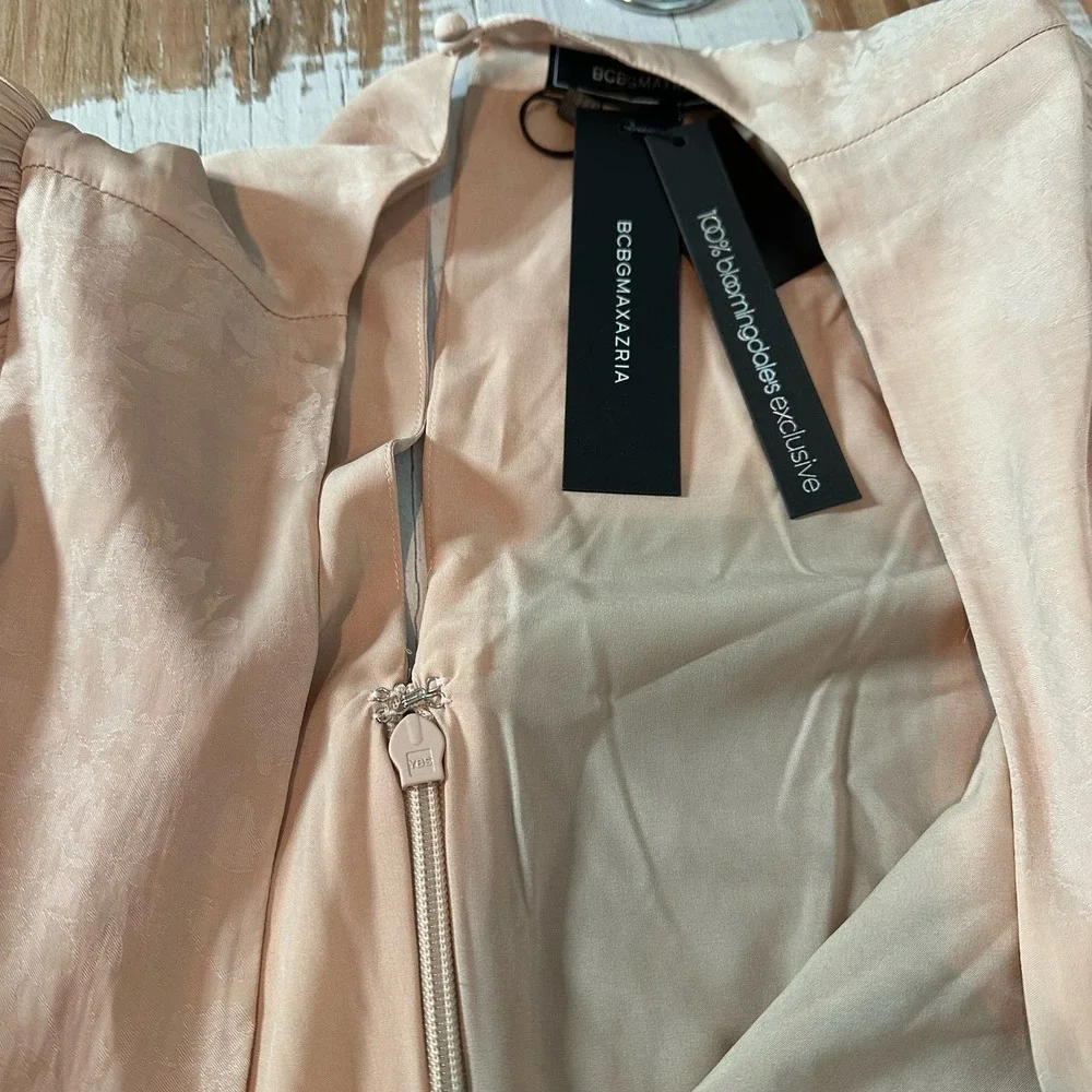 BCBGMAXAZRIA Faux Wrap Mini Floral Cocktail Party Dress Size US 2 - Picture 3 of 12